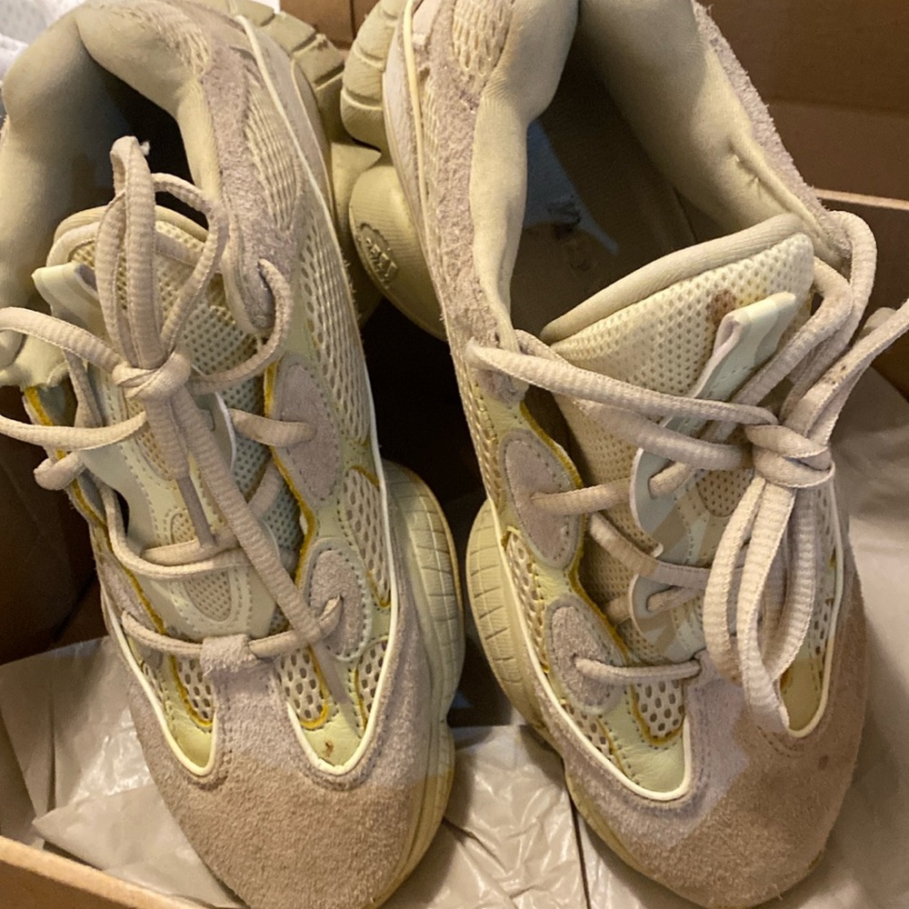 Womens sneakers